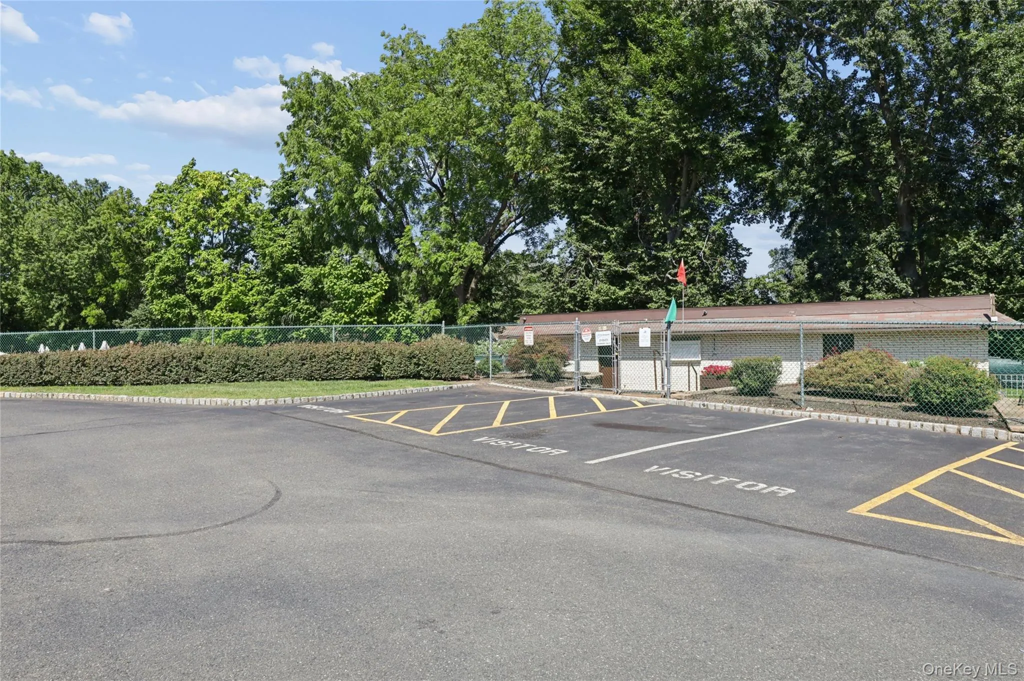 2 Church Lane, Clarkstown, NY, 2 Bedrooms Bedrooms, 5 Rooms Rooms,1 BathroomBathrooms,Residential,For Rent,Church,0,1044639 2 Church Lane, Clarkstown, NY, 2 Bedrooms Bedrooms, 5 Rooms Rooms,1 BathroomBathrooms,Residential,For Rent,Church,0,1044639