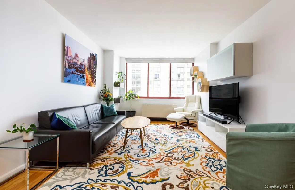 474 48th Avenue, New York, NY, 1 Bedroom Bedrooms, 3 Rooms Rooms,1 BathroomBathrooms,Residential Lease,For Rent,48th,0,1044646 474 48th Avenue, New York, NY, 1 Bedroom Bedrooms, 3 Rooms Rooms,1 BathroomBathrooms,Residential Lease,For Rent,48th,0,1044646