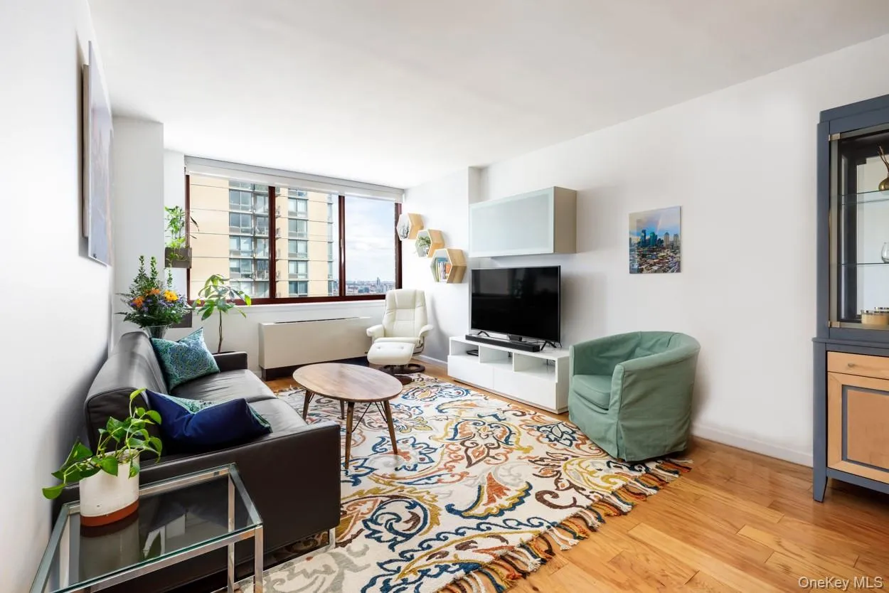 474 48th Avenue, New York, NY, 1 Bedroom Bedrooms, 3 Rooms Rooms,1 BathroomBathrooms,Residential Lease,For Rent,48th,0,1044646 474 48th Avenue, New York, NY, 1 Bedroom Bedrooms, 3 Rooms Rooms,1 BathroomBathrooms,Residential Lease,For Rent,48th,0,1044646