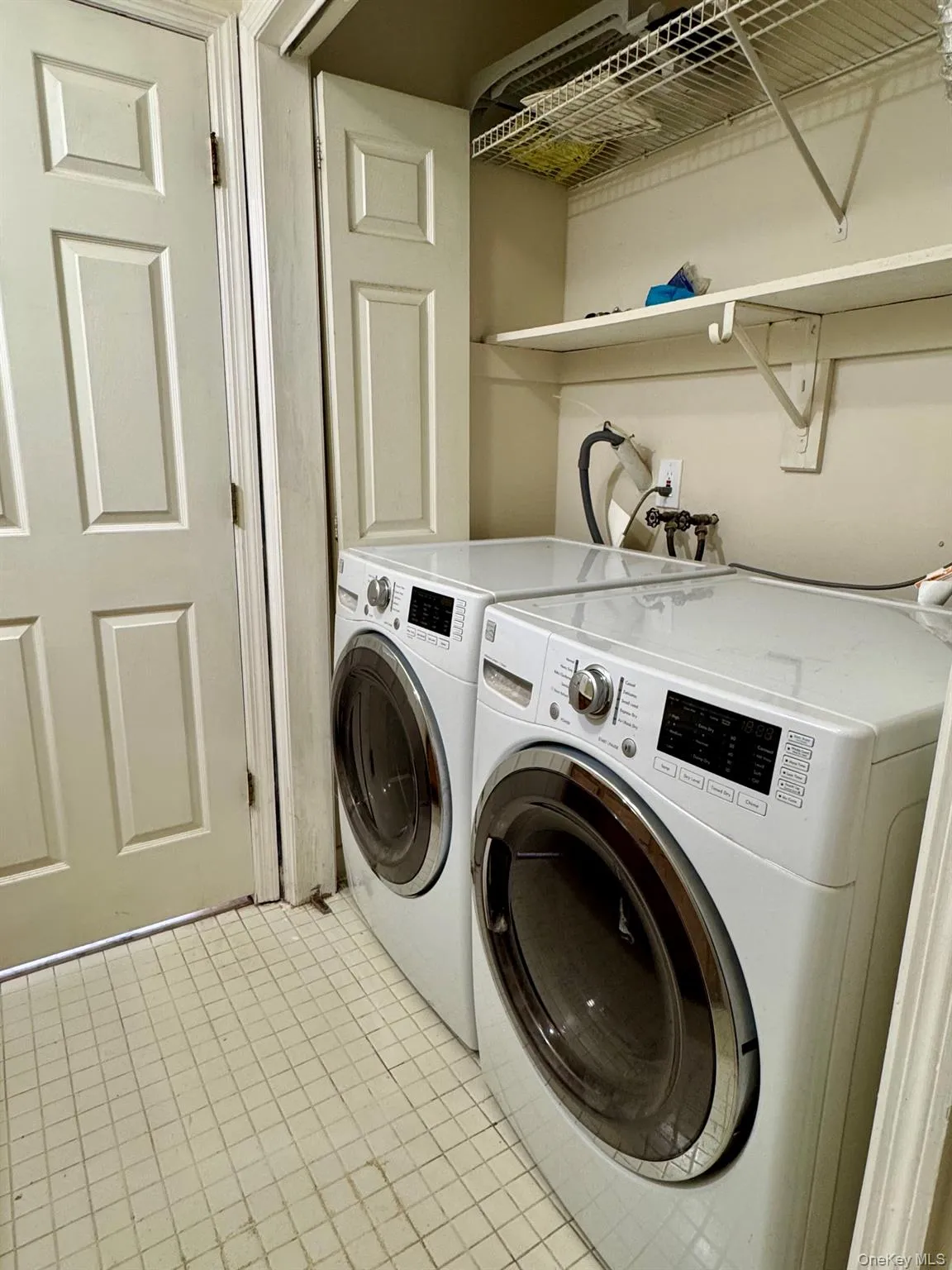 47 Brick Pond Road, Middletown, NY, 2 Bedrooms Bedrooms, 5 Rooms Rooms,1 BathroomBathrooms,Residential Lease,For Rent,Brick Pond,0,1044647 47 Brick Pond Road, Middletown, NY, 2 Bedrooms Bedrooms, 5 Rooms Rooms,1 BathroomBathrooms,Residential Lease,For Rent,Brick Pond,0,1044647