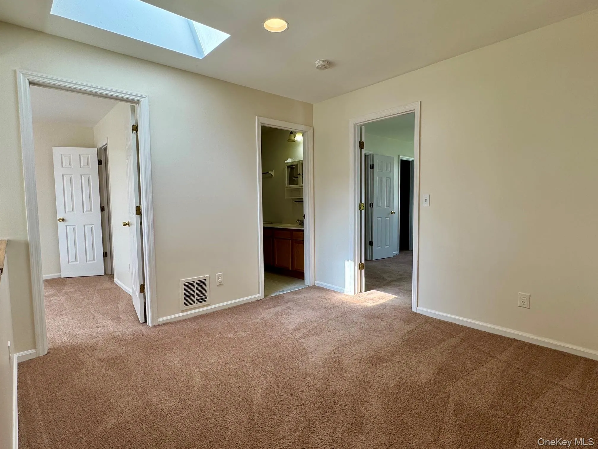 47 Brick Pond Road, Middletown, NY, 2 Bedrooms Bedrooms, 5 Rooms Rooms,1 BathroomBathrooms,Residential Lease,For Rent,Brick Pond,0,1044647 47 Brick Pond Road, Middletown, NY, 2 Bedrooms Bedrooms, 5 Rooms Rooms,1 BathroomBathrooms,Residential Lease,For Rent,Brick Pond,0,1044647