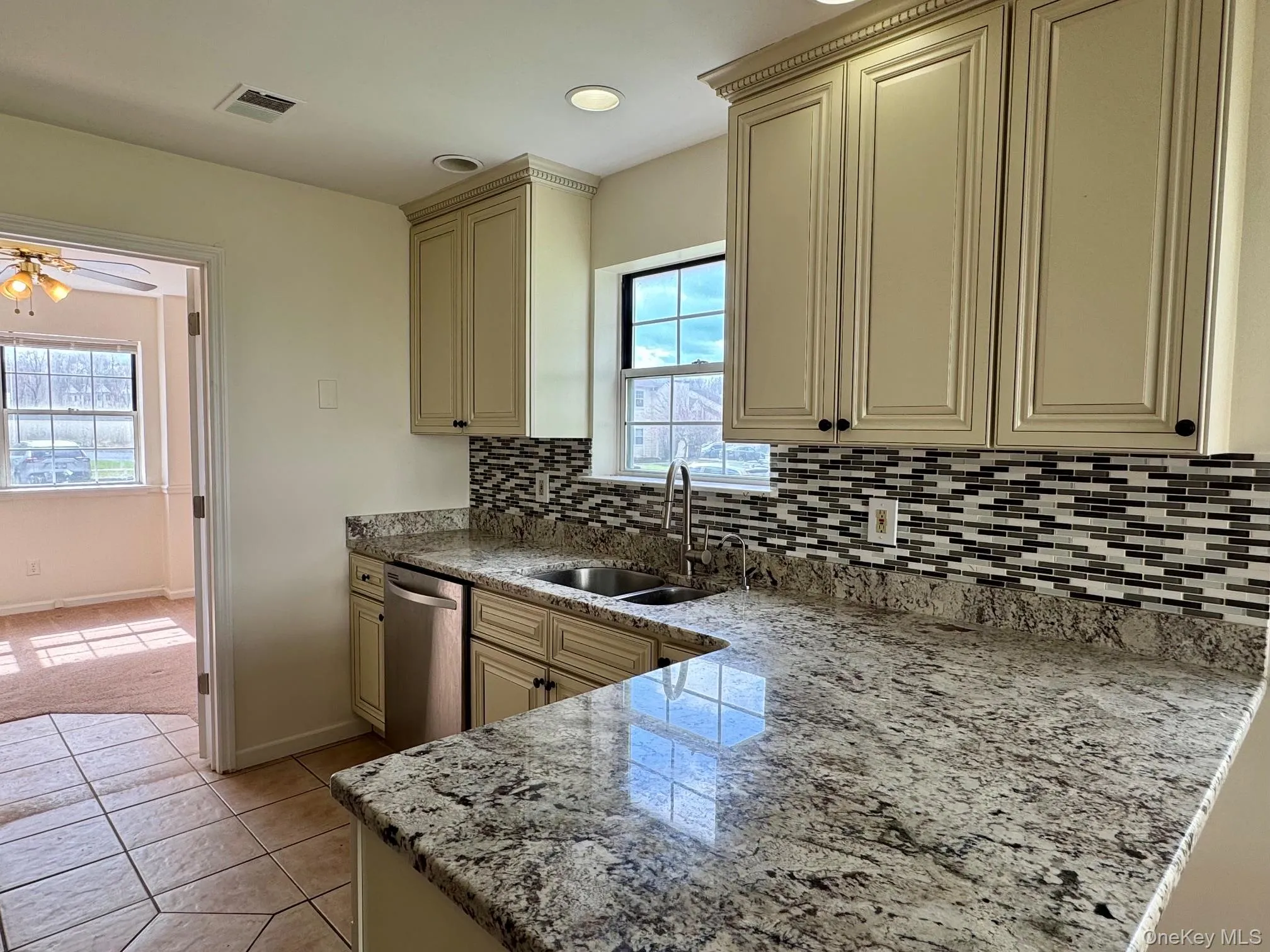 47 Brick Pond Road, Middletown, NY, 2 Bedrooms Bedrooms, 5 Rooms Rooms,1 BathroomBathrooms,Residential Lease,For Rent,Brick Pond,0,1044647 47 Brick Pond Road, Middletown, NY, 2 Bedrooms Bedrooms, 5 Rooms Rooms,1 BathroomBathrooms,Residential Lease,For Rent,Brick Pond,0,1044647