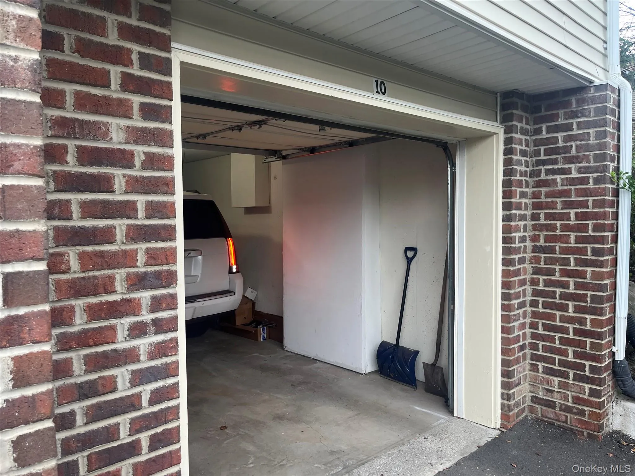 18 Deer Ct Drive, Middletown, NY, 2 Bedrooms Bedrooms, 7 Rooms Rooms,2 BathroomsBathrooms,Residential,For Rent,Deer Ct,0,1044653 18 Deer Ct Drive, Middletown, NY, 2 Bedrooms Bedrooms, 7 Rooms Rooms,2 BathroomsBathrooms,Residential,For Rent,Deer Ct,0,1044653