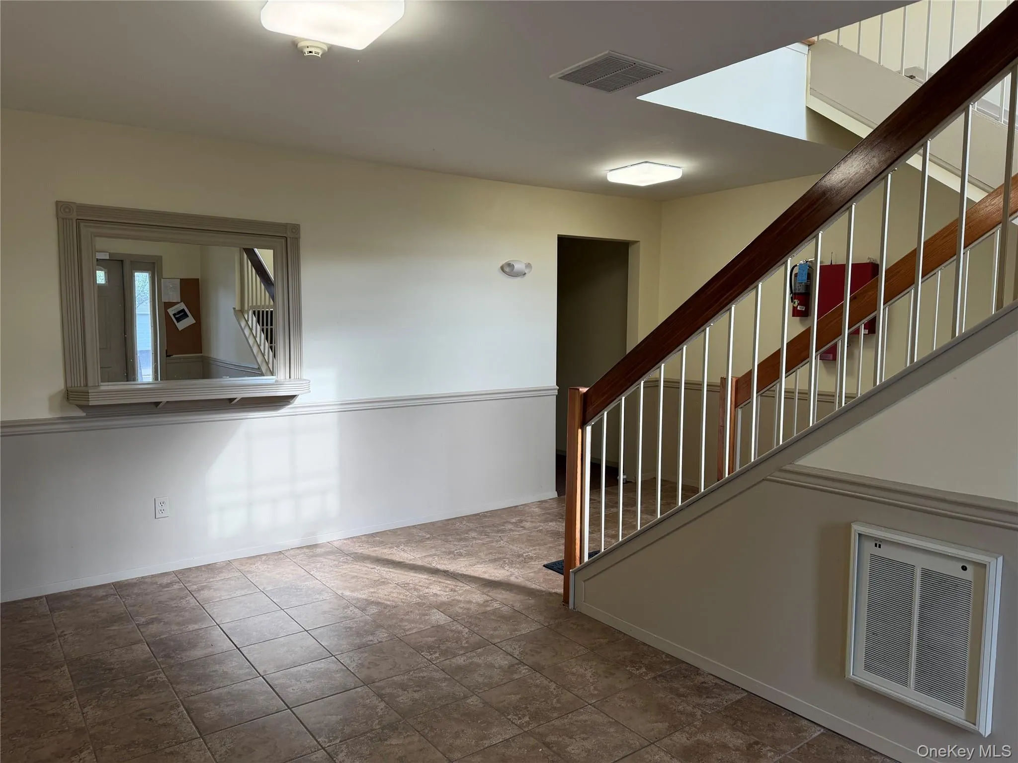 18 Deer Ct Drive, Middletown, NY, 2 Bedrooms Bedrooms, 7 Rooms Rooms,2 BathroomsBathrooms,Residential,For Rent,Deer Ct,0,1044653 18 Deer Ct Drive, Middletown, NY, 2 Bedrooms Bedrooms, 7 Rooms Rooms,2 BathroomsBathrooms,Residential,For Rent,Deer Ct,0,1044653