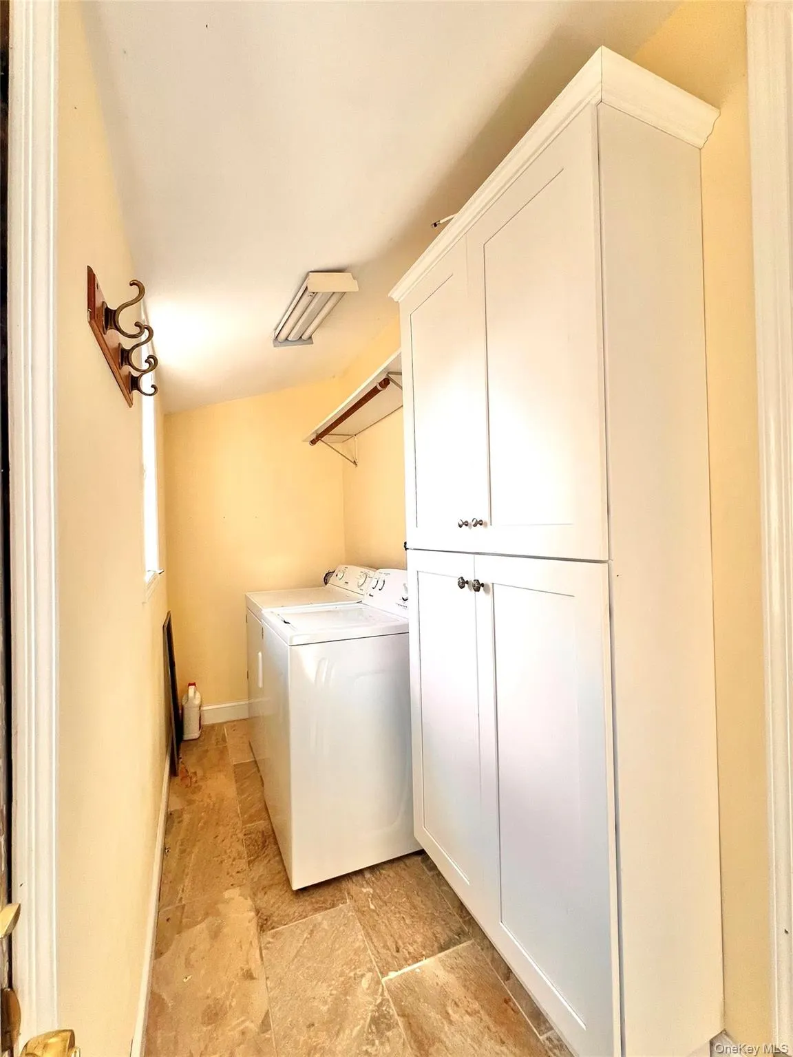 74 Tyler Avenue, Islip, NY, 3 Bedrooms Bedrooms, 7 Rooms Rooms,2 BathroomsBathrooms,Residential Lease,For Rent,Tyler,0,1044656 74 Tyler Avenue, Islip, NY, 3 Bedrooms Bedrooms, 7 Rooms Rooms,2 BathroomsBathrooms,Residential Lease,For Rent,Tyler,0,1044656