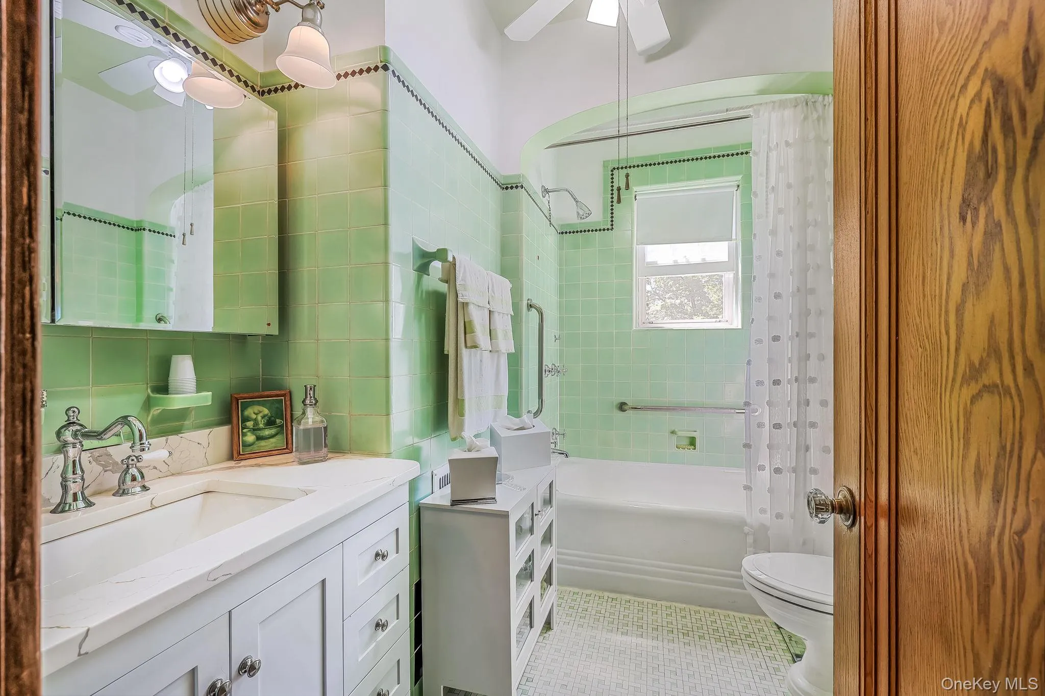 20 Demarest Avenue, Clarkstown, NY, 3 Bedrooms Bedrooms, 14 Rooms Rooms,3 BathroomsBathrooms,Residential,For Rent,Demarest,0,1044663 20 Demarest Avenue, Clarkstown, NY, 3 Bedrooms Bedrooms, 14 Rooms Rooms,3 BathroomsBathrooms,Residential,For Rent,Demarest,0,1044663