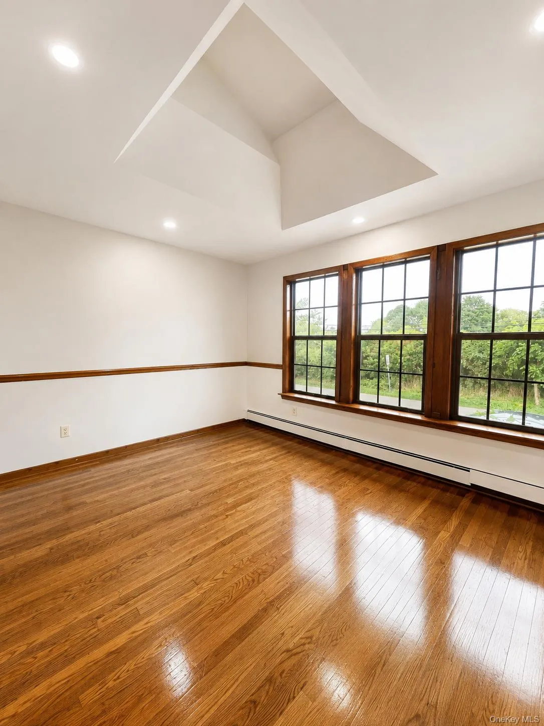 676 Bohemia Parkway, Islip, NY, 6 Bedrooms Bedrooms, 14 Rooms Rooms,3 BathroomsBathrooms,Residential Lease,For Rent,Bohemia,0,1044667 676 Bohemia Parkway, Islip, NY, 6 Bedrooms Bedrooms, 14 Rooms Rooms,3 BathroomsBathrooms,Residential Lease,For Rent,Bohemia,0,1044667