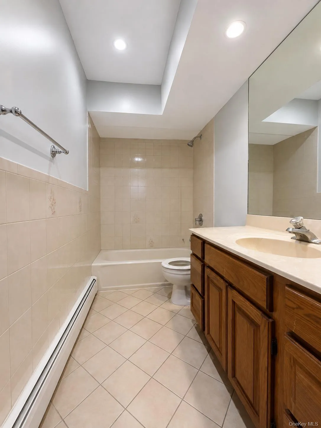 676 Bohemia Parkway, Islip, NY, 6 Bedrooms Bedrooms, 14 Rooms Rooms,3 BathroomsBathrooms,Residential Lease,For Rent,Bohemia,0,1044667 676 Bohemia Parkway, Islip, NY, 6 Bedrooms Bedrooms, 14 Rooms Rooms,3 BathroomsBathrooms,Residential Lease,For Rent,Bohemia,0,1044667