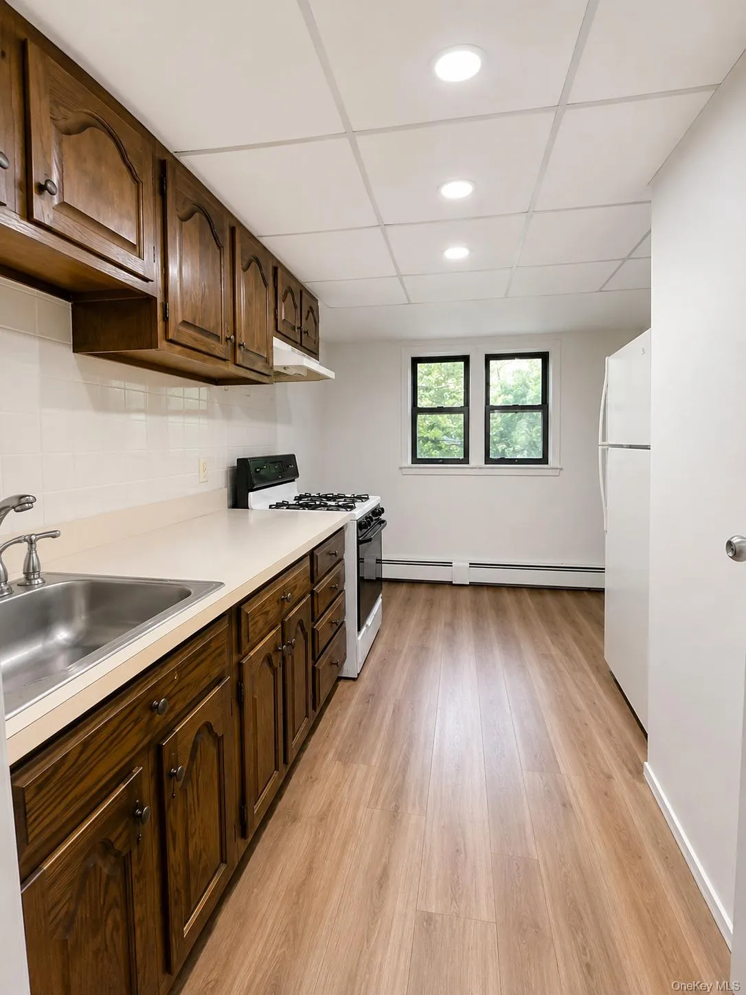 676 Bohemia Parkway, Islip, NY, 6 Bedrooms Bedrooms, 14 Rooms Rooms,3 BathroomsBathrooms,Residential Lease,For Rent,Bohemia,0,1044667 676 Bohemia Parkway, Islip, NY, 6 Bedrooms Bedrooms, 14 Rooms Rooms,3 BathroomsBathrooms,Residential Lease,For Rent,Bohemia,0,1044667