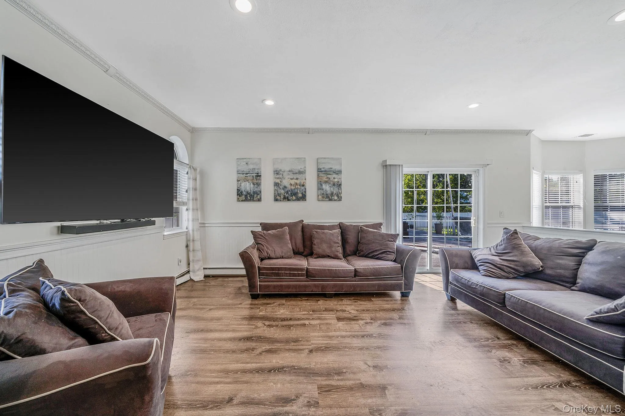 3 Embassy Road, Brookhaven, NY, 5 Bedrooms Bedrooms, 13 Rooms Rooms,3 BathroomsBathrooms,Residential Lease,For Rent,Embassy,0,1044673 3 Embassy Road, Brookhaven, NY, 5 Bedrooms Bedrooms, 13 Rooms Rooms,3 BathroomsBathrooms,Residential Lease,For Rent,Embassy,0,1044673