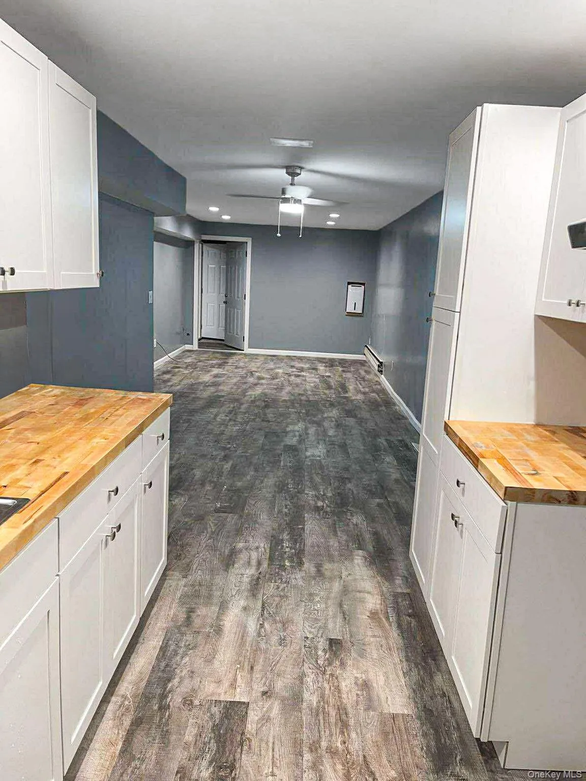 3 Embassy Road, Brookhaven, NY, 5 Bedrooms Bedrooms, 13 Rooms Rooms,3 BathroomsBathrooms,Residential Lease,For Rent,Embassy,0,1044673 3 Embassy Road, Brookhaven, NY, 5 Bedrooms Bedrooms, 13 Rooms Rooms,3 BathroomsBathrooms,Residential Lease,For Rent,Embassy,0,1044673
