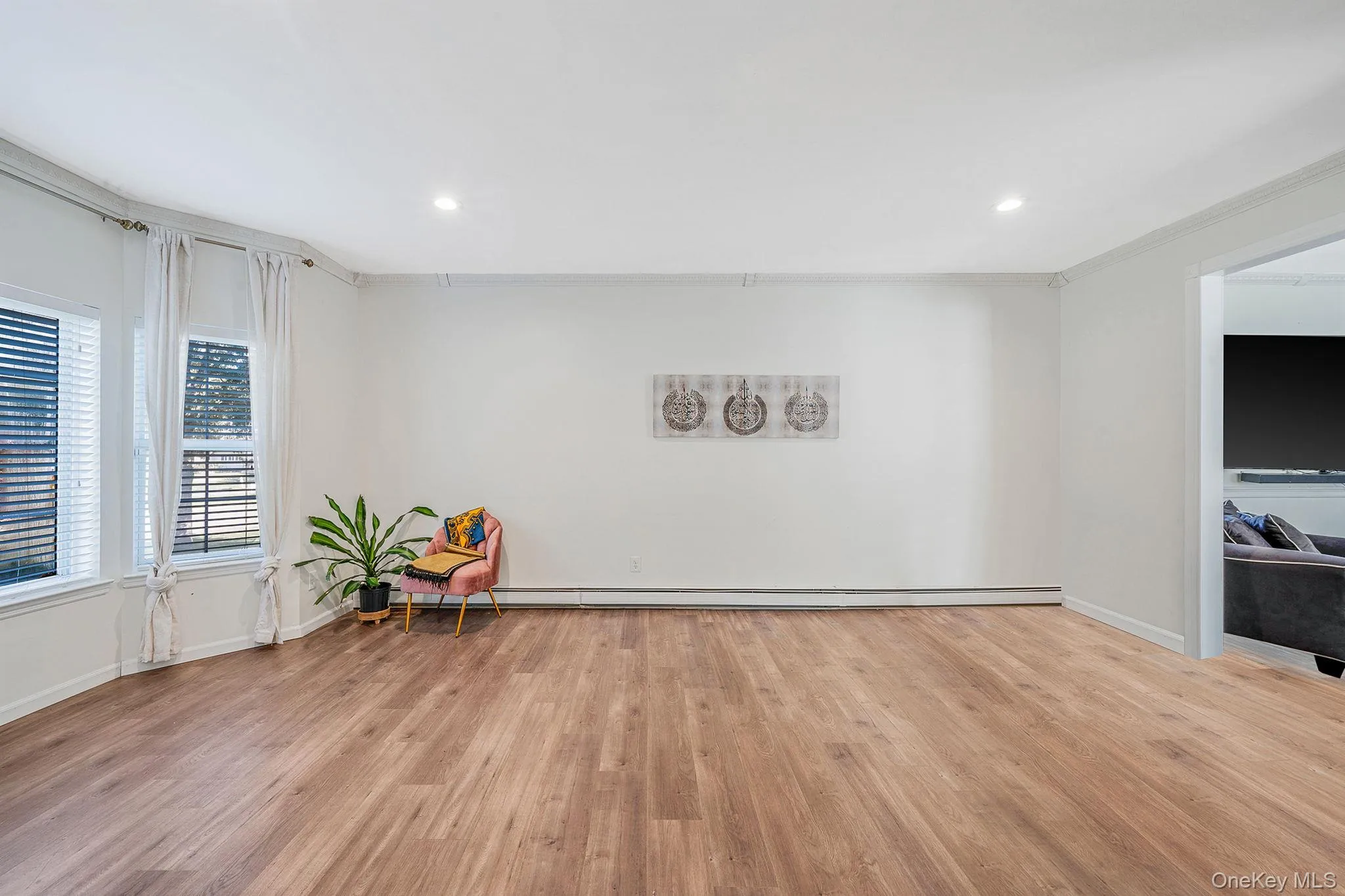 3 Embassy Road, Brookhaven, NY, 5 Bedrooms Bedrooms, 13 Rooms Rooms,3 BathroomsBathrooms,Residential Lease,For Rent,Embassy,0,1044673 3 Embassy Road, Brookhaven, NY, 5 Bedrooms Bedrooms, 13 Rooms Rooms,3 BathroomsBathrooms,Residential Lease,For Rent,Embassy,0,1044673