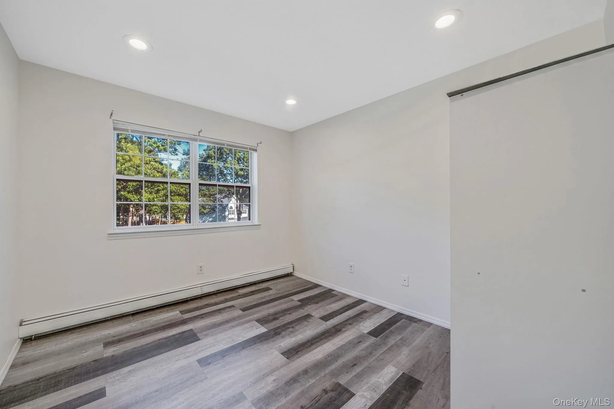 3 Embassy Road, Brookhaven, NY, 5 Bedrooms Bedrooms, 13 Rooms Rooms,3 BathroomsBathrooms,Residential Lease,For Rent,Embassy,0,1044673 3 Embassy Road, Brookhaven, NY, 5 Bedrooms Bedrooms, 13 Rooms Rooms,3 BathroomsBathrooms,Residential Lease,For Rent,Embassy,0,1044673