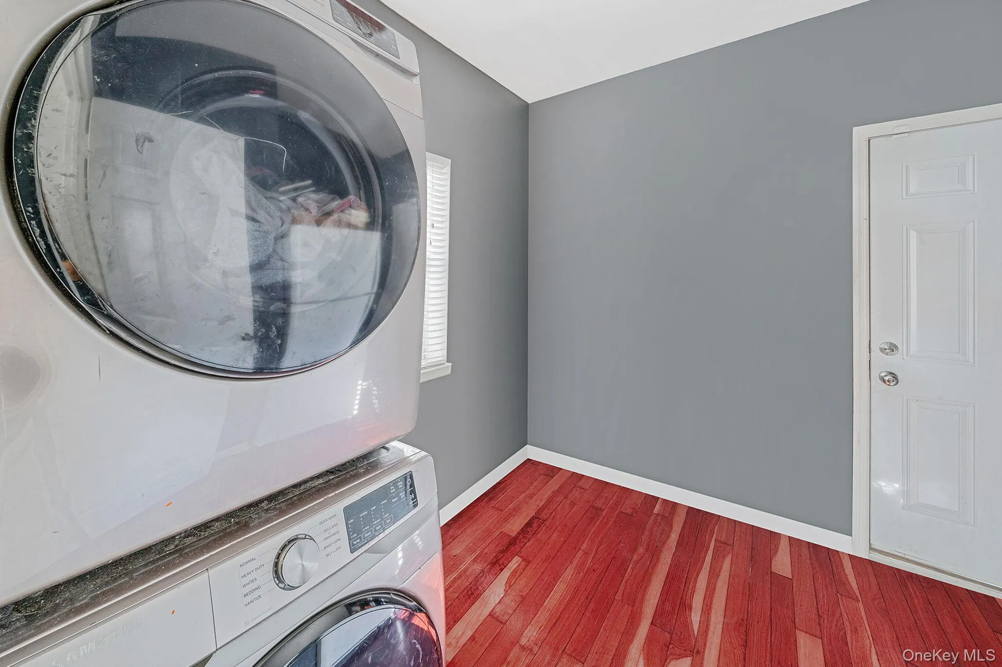 3 Embassy Road, Brookhaven, NY, 5 Bedrooms Bedrooms, 13 Rooms Rooms,3 BathroomsBathrooms,Residential Lease,For Rent,Embassy,0,1044673 3 Embassy Road, Brookhaven, NY, 5 Bedrooms Bedrooms, 13 Rooms Rooms,3 BathroomsBathrooms,Residential Lease,For Rent,Embassy,0,1044673