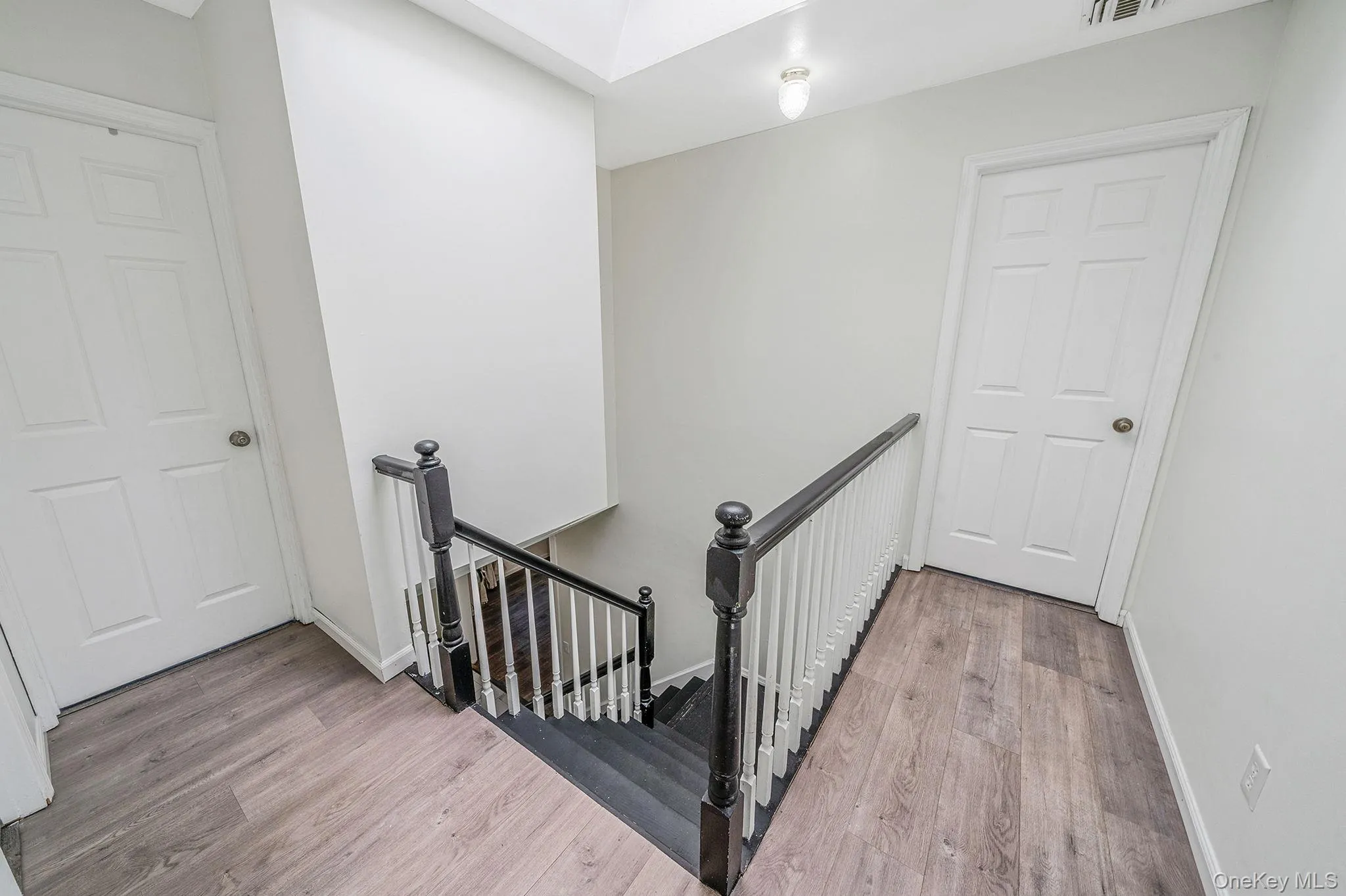 3 Embassy Road, Brookhaven, NY, 5 Bedrooms Bedrooms, 13 Rooms Rooms,3 BathroomsBathrooms,Residential Lease,For Rent,Embassy,0,1044673 3 Embassy Road, Brookhaven, NY, 5 Bedrooms Bedrooms, 13 Rooms Rooms,3 BathroomsBathrooms,Residential Lease,For Rent,Embassy,0,1044673