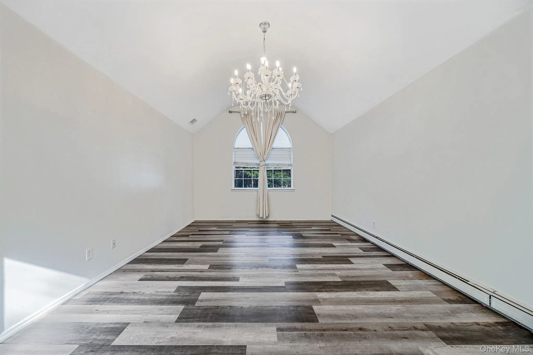 3 Embassy Road, Brookhaven, NY, 5 Bedrooms Bedrooms, 13 Rooms Rooms,3 BathroomsBathrooms,Residential Lease,For Rent,Embassy,0,1044673 3 Embassy Road, Brookhaven, NY, 5 Bedrooms Bedrooms, 13 Rooms Rooms,3 BathroomsBathrooms,Residential Lease,For Rent,Embassy,0,1044673
