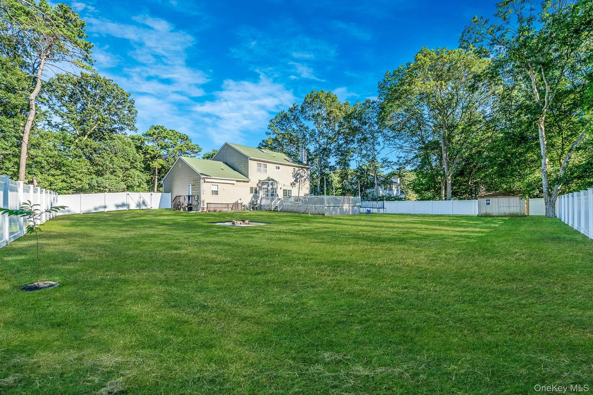 3 Embassy Road, Brookhaven, NY, 5 Bedrooms Bedrooms, 13 Rooms Rooms,3 BathroomsBathrooms,Residential Lease,For Rent,Embassy,0,1044673 3 Embassy Road, Brookhaven, NY, 5 Bedrooms Bedrooms, 13 Rooms Rooms,3 BathroomsBathrooms,Residential Lease,For Rent,Embassy,0,1044673