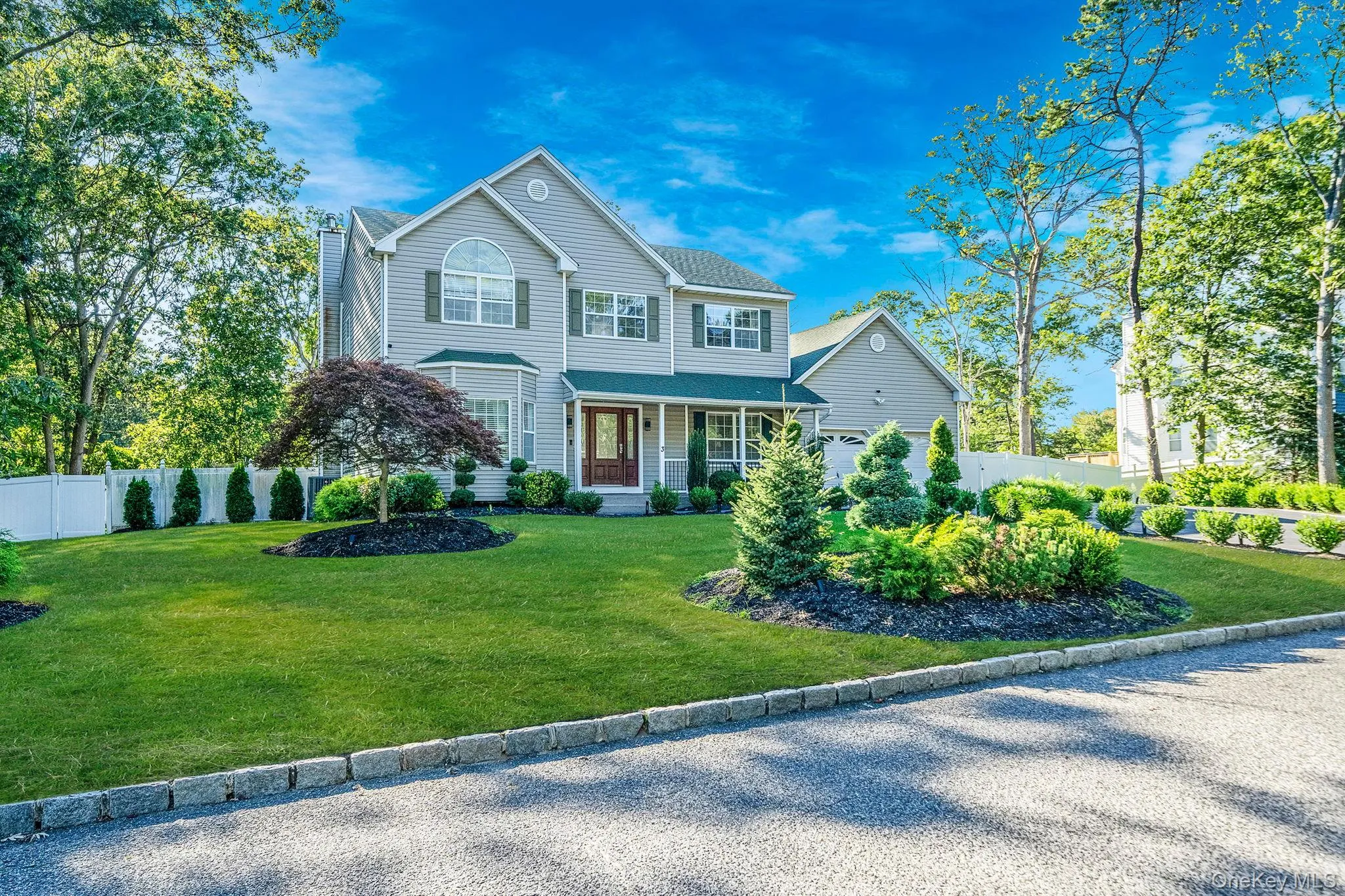 3 Embassy Road, Brookhaven, NY, 5 Bedrooms Bedrooms, 13 Rooms Rooms,3 BathroomsBathrooms,Residential Lease,For Rent,Embassy,0,1044673 3 Embassy Road, Brookhaven, NY, 5 Bedrooms Bedrooms, 13 Rooms Rooms,3 BathroomsBathrooms,Residential Lease,For Rent,Embassy,0,1044673