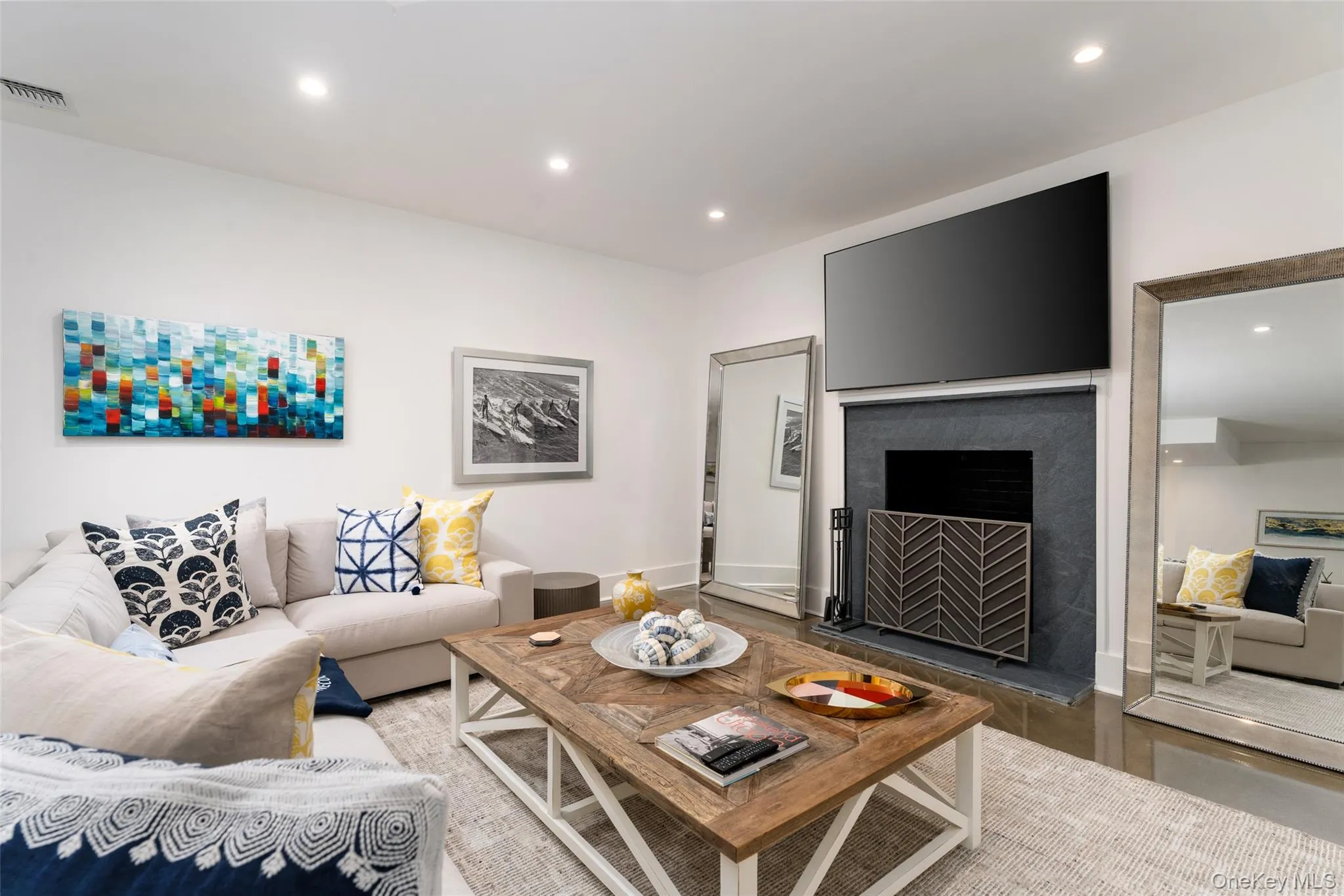 65 Middle Pond Road, Southampton, NY, 7 Bedrooms Bedrooms, 20 Rooms Rooms,7 BathroomsBathrooms,Residential,For Rent,Middle Pond,0,1044683 65 Middle Pond Road, Southampton, NY, 7 Bedrooms Bedrooms, 20 Rooms Rooms,7 BathroomsBathrooms,Residential,For Rent,Middle Pond,0,1044683