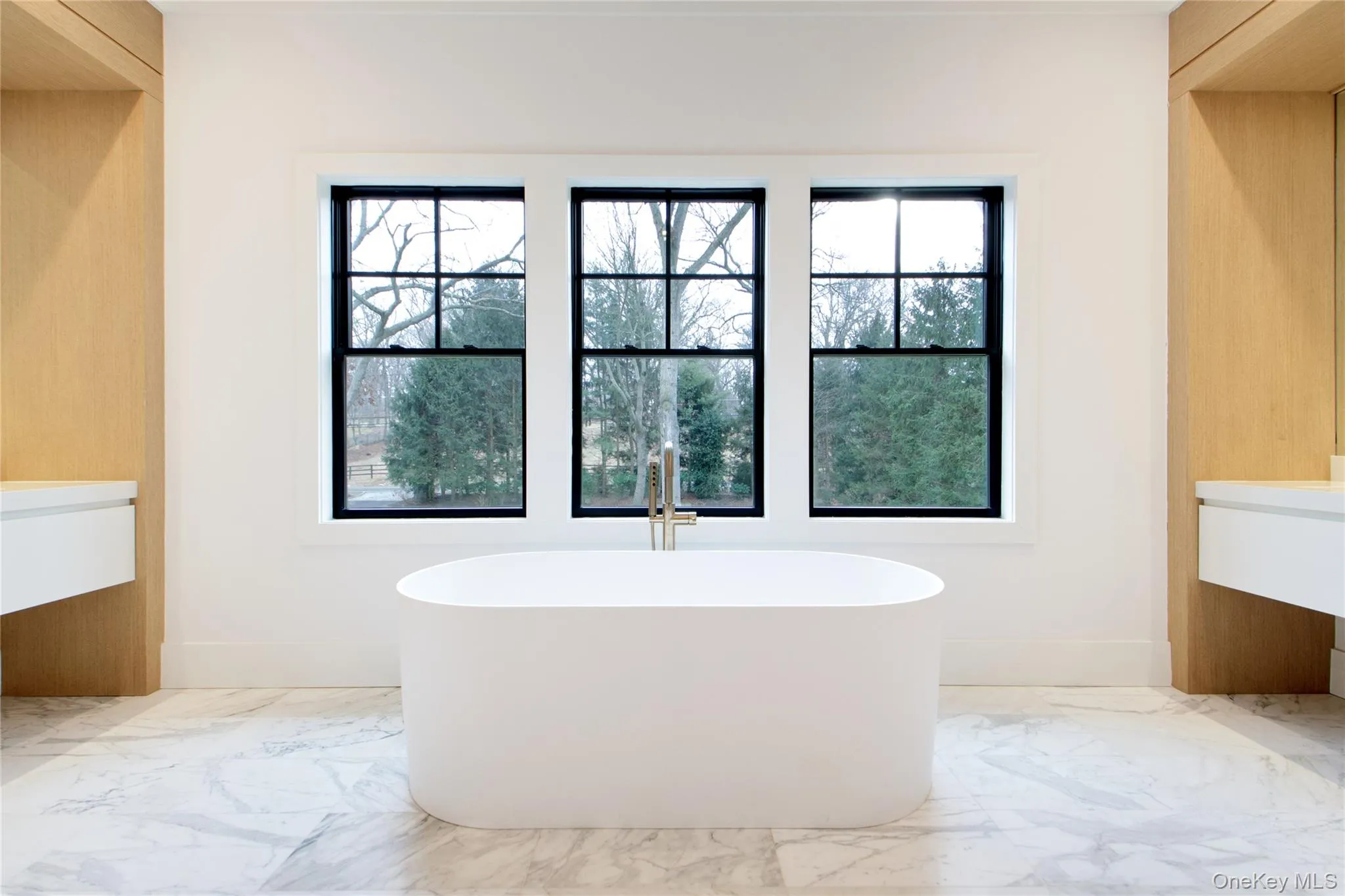 63 Fruitledge Road, Oyster Bay, NY, 6 Bedrooms Bedrooms, 10 Rooms Rooms,6 BathroomsBathrooms,Residential,For Rent,Fruitledge,0,1044684 63 Fruitledge Road, Oyster Bay, NY, 6 Bedrooms Bedrooms, 10 Rooms Rooms,6 BathroomsBathrooms,Residential,For Rent,Fruitledge,0,1044684
