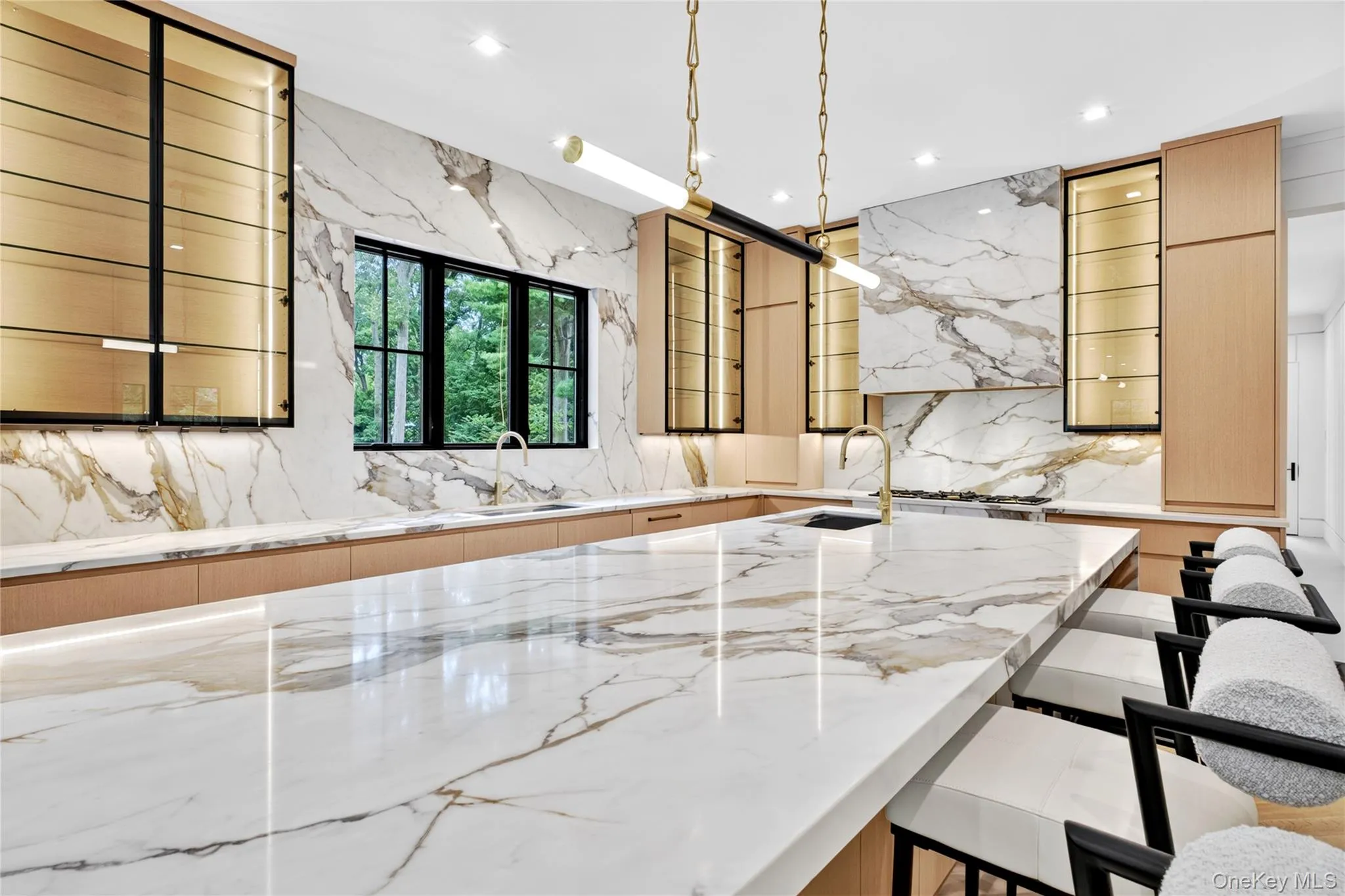 63 Fruitledge Road, Oyster Bay, NY, 6 Bedrooms Bedrooms, 10 Rooms Rooms,6 BathroomsBathrooms,Residential,For Rent,Fruitledge,0,1044684 63 Fruitledge Road, Oyster Bay, NY, 6 Bedrooms Bedrooms, 10 Rooms Rooms,6 BathroomsBathrooms,Residential,For Rent,Fruitledge,0,1044684