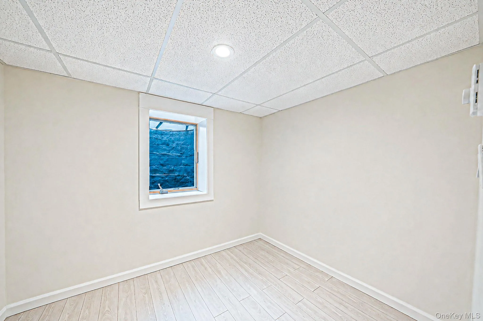 Home Office or Craft Room Home Office or Craft Room