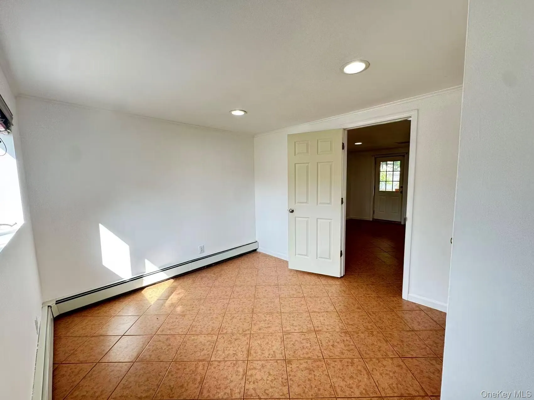 7 5th Place, Oyster Bay, NY, 3 Bedrooms Bedrooms, 6 Rooms Rooms,2 BathroomsBathrooms,Residential,For Rent,5th,0,1044687 7 5th Place, Oyster Bay, NY, 3 Bedrooms Bedrooms, 6 Rooms Rooms,2 BathroomsBathrooms,Residential,For Rent,5th,0,1044687