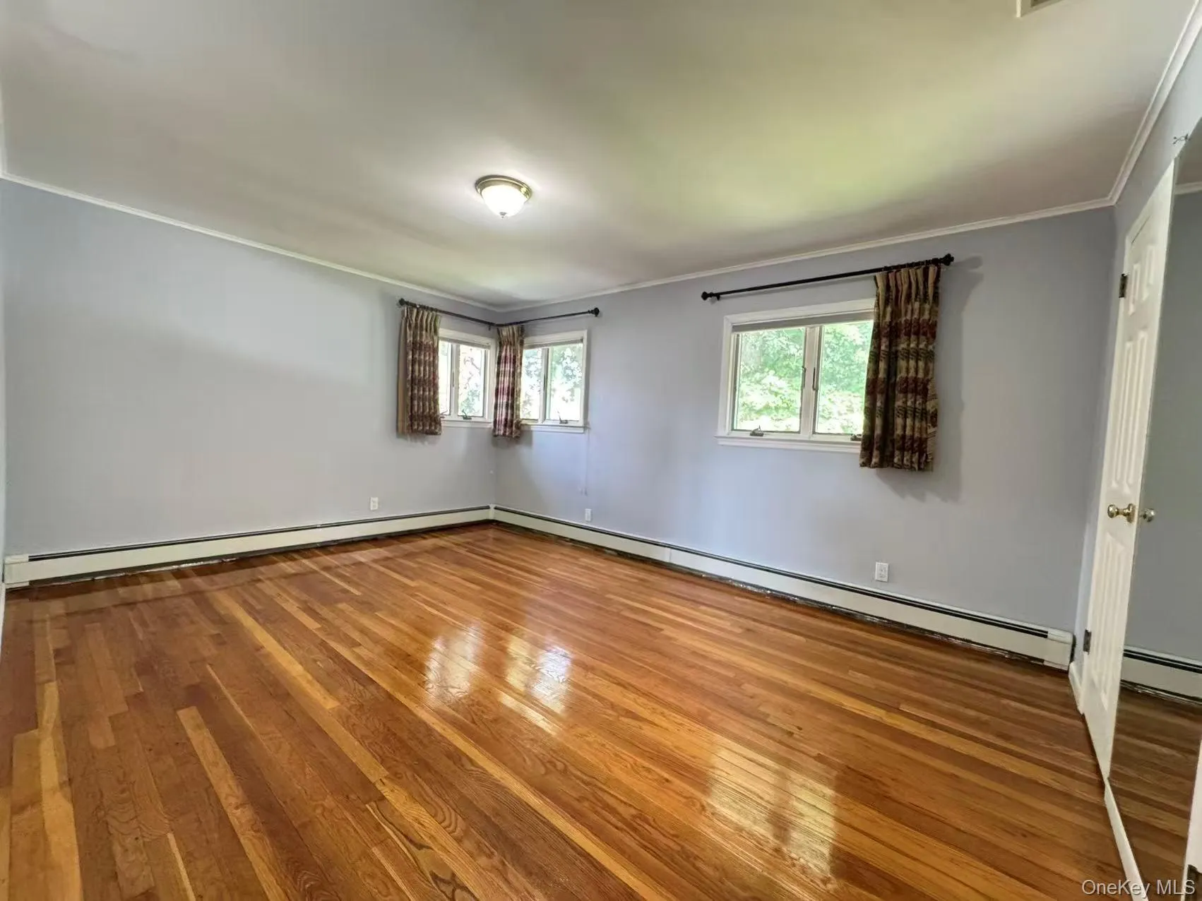 7 5th Place, Oyster Bay, NY, 3 Bedrooms Bedrooms, 6 Rooms Rooms,2 BathroomsBathrooms,Residential,For Rent,5th,0,1044687 7 5th Place, Oyster Bay, NY, 3 Bedrooms Bedrooms, 6 Rooms Rooms,2 BathroomsBathrooms,Residential,For Rent,5th,0,1044687