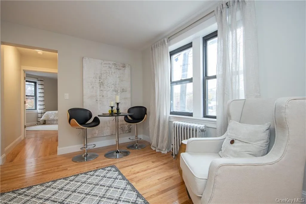 381 Broadway, Greenburgh, NY, 1 Bedroom Bedrooms, 3 Rooms Rooms,1 BathroomBathrooms,Residential Lease,For Rent,Broadway,0,1044701 381 Broadway, Greenburgh, NY, 1 Bedroom Bedrooms, 3 Rooms Rooms,1 BathroomBathrooms,Residential Lease,For Rent,Broadway,0,1044701
