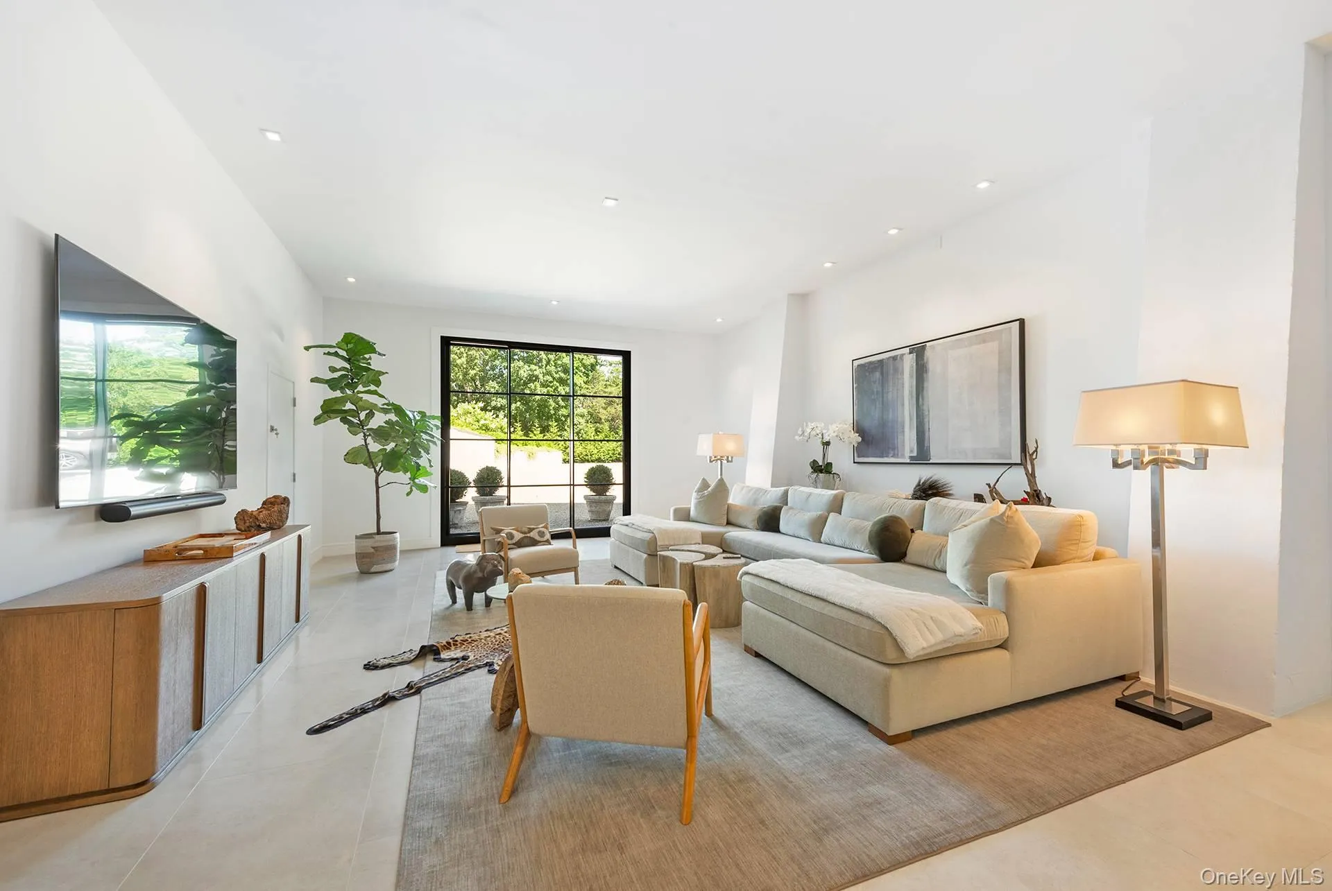 9 Schwenks Road, Southampton, NY, 6 Bedrooms Bedrooms, 12 Rooms Rooms,7 BathroomsBathrooms,Residential Lease,For Rent,Schwenks,0,1044707 9 Schwenks Road, Southampton, NY, 6 Bedrooms Bedrooms, 12 Rooms Rooms,7 BathroomsBathrooms,Residential Lease,For Rent,Schwenks,0,1044707
