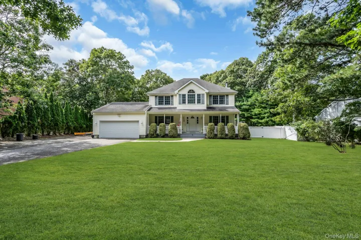 61 Washington Heights Avenue, Southampton, New York 11946