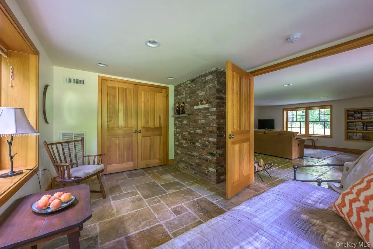219 Roche Drive, Ancram, NY, 4 Bedrooms Bedrooms, 10 Rooms Rooms,2 BathroomsBathrooms,Residential,For Rent,Roche,0,1044709 219 Roche Drive, Ancram, NY, 4 Bedrooms Bedrooms, 10 Rooms Rooms,2 BathroomsBathrooms,Residential,For Rent,Roche,0,1044709