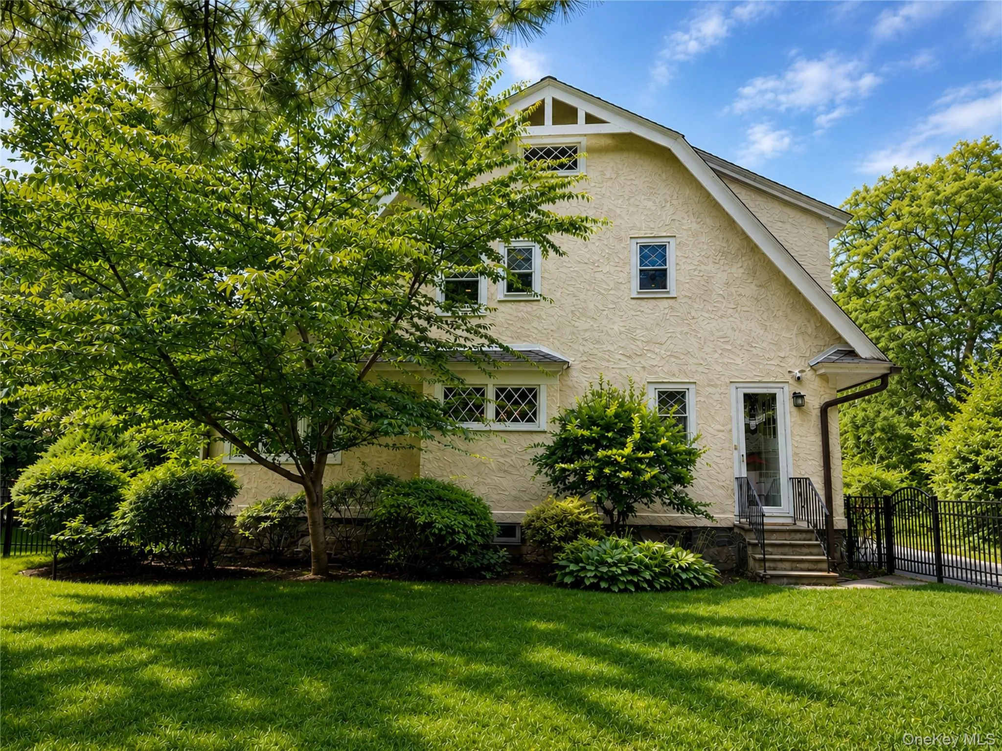 162 Ellison Avenue, Yonkers, NY, 4 Bedrooms Bedrooms, 8 Rooms Rooms,2 BathroomsBathrooms,Residential Lease,For Rent,Ellison,0,1044710 162 Ellison Avenue, Yonkers, NY, 4 Bedrooms Bedrooms, 8 Rooms Rooms,2 BathroomsBathrooms,Residential Lease,For Rent,Ellison,0,1044710
