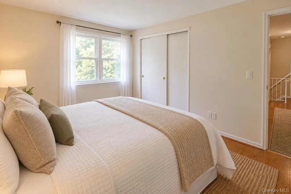 25 Dellmarie Lane, Smithtown, NY, 4 Bedrooms Bedrooms, 8 Rooms Rooms,1 BathroomBathrooms,Residential,For Rent,Dellmarie,0,1044712 25 Dellmarie Lane, Smithtown, NY, 4 Bedrooms Bedrooms, 8 Rooms Rooms,1 BathroomBathrooms,Residential,For Rent,Dellmarie,0,1044712