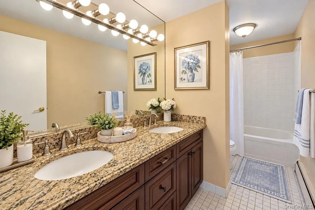 25 Dellmarie Lane, Smithtown, NY, 4 Bedrooms Bedrooms, 8 Rooms Rooms,1 BathroomBathrooms,Residential,For Rent,Dellmarie,0,1044712 25 Dellmarie Lane, Smithtown, NY, 4 Bedrooms Bedrooms, 8 Rooms Rooms,1 BathroomBathrooms,Residential,For Rent,Dellmarie,0,1044712