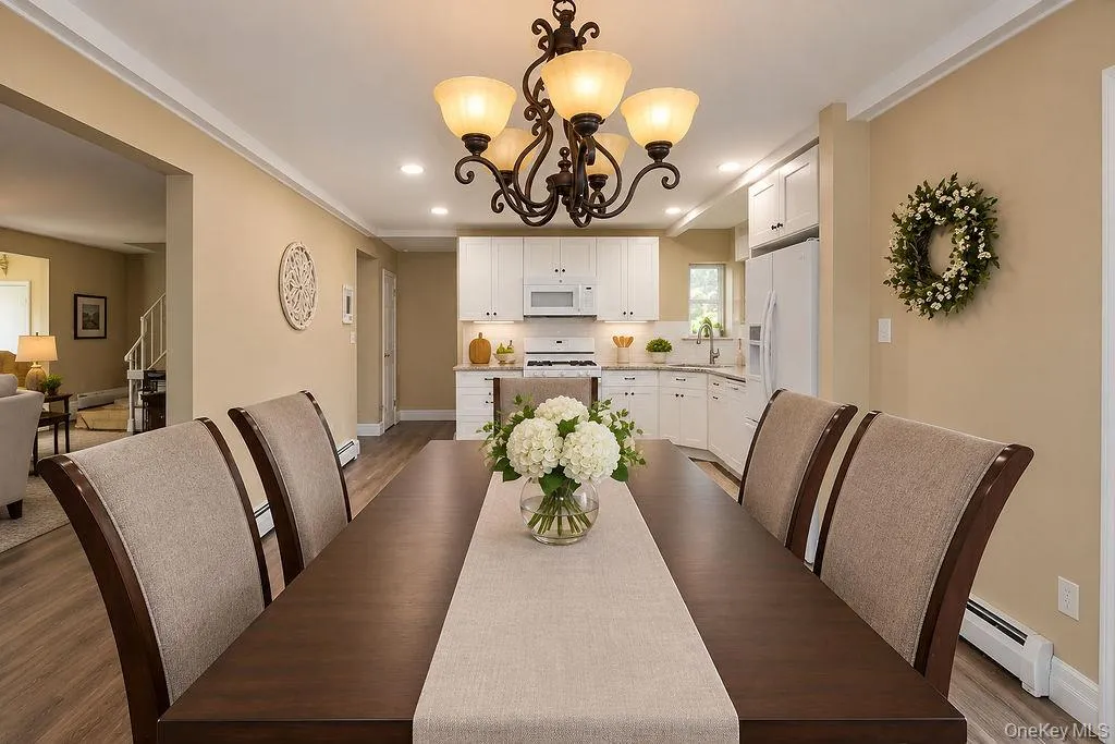25 Dellmarie Lane, Smithtown, NY, 4 Bedrooms Bedrooms, 8 Rooms Rooms,1 BathroomBathrooms,Residential,For Rent,Dellmarie,0,1044712 25 Dellmarie Lane, Smithtown, NY, 4 Bedrooms Bedrooms, 8 Rooms Rooms,1 BathroomBathrooms,Residential,For Rent,Dellmarie,0,1044712