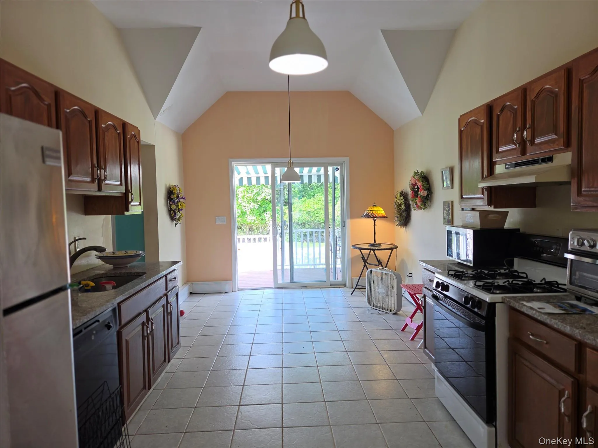 280 Marina Lane, Southold, NY, 3 Bedrooms Bedrooms, 7 Rooms Rooms,2 BathroomsBathrooms,Residential,For Rent,Marina,0,1044713 280 Marina Lane, Southold, NY, 3 Bedrooms Bedrooms, 7 Rooms Rooms,2 BathroomsBathrooms,Residential,For Rent,Marina,0,1044713