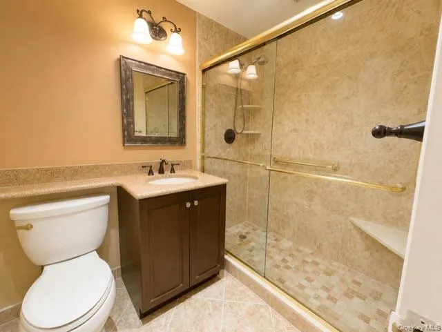 27110 Grand Central Parkway, New York, NY, 1 Bedroom Bedrooms, 3 Rooms Rooms,2 BathroomsBathrooms,Residential,For Rent,Grand Central,0,1044718 27110 Grand Central Parkway, New York, NY, 1 Bedroom Bedrooms, 3 Rooms Rooms,2 BathroomsBathrooms,Residential,For Rent,Grand Central,0,1044718