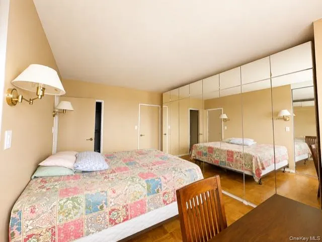 27110 Grand Central Parkway, New York, NY, 1 Bedroom Bedrooms, 3 Rooms Rooms,2 BathroomsBathrooms,Residential,For Rent,Grand Central,0,1044718 27110 Grand Central Parkway, New York, NY, 1 Bedroom Bedrooms, 3 Rooms Rooms,2 BathroomsBathrooms,Residential,For Rent,Grand Central,0,1044718