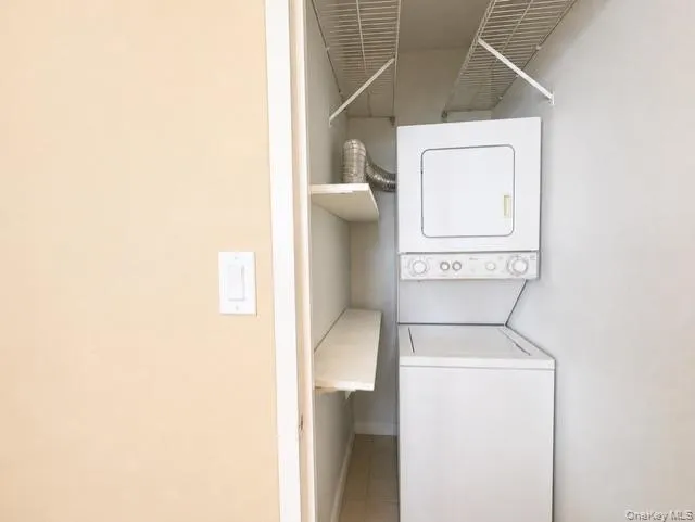 27110 Grand Central Parkway, New York, NY, 1 Bedroom Bedrooms, 3 Rooms Rooms,2 BathroomsBathrooms,Residential,For Rent,Grand Central,0,1044718 27110 Grand Central Parkway, New York, NY, 1 Bedroom Bedrooms, 3 Rooms Rooms,2 BathroomsBathrooms,Residential,For Rent,Grand Central,0,1044718