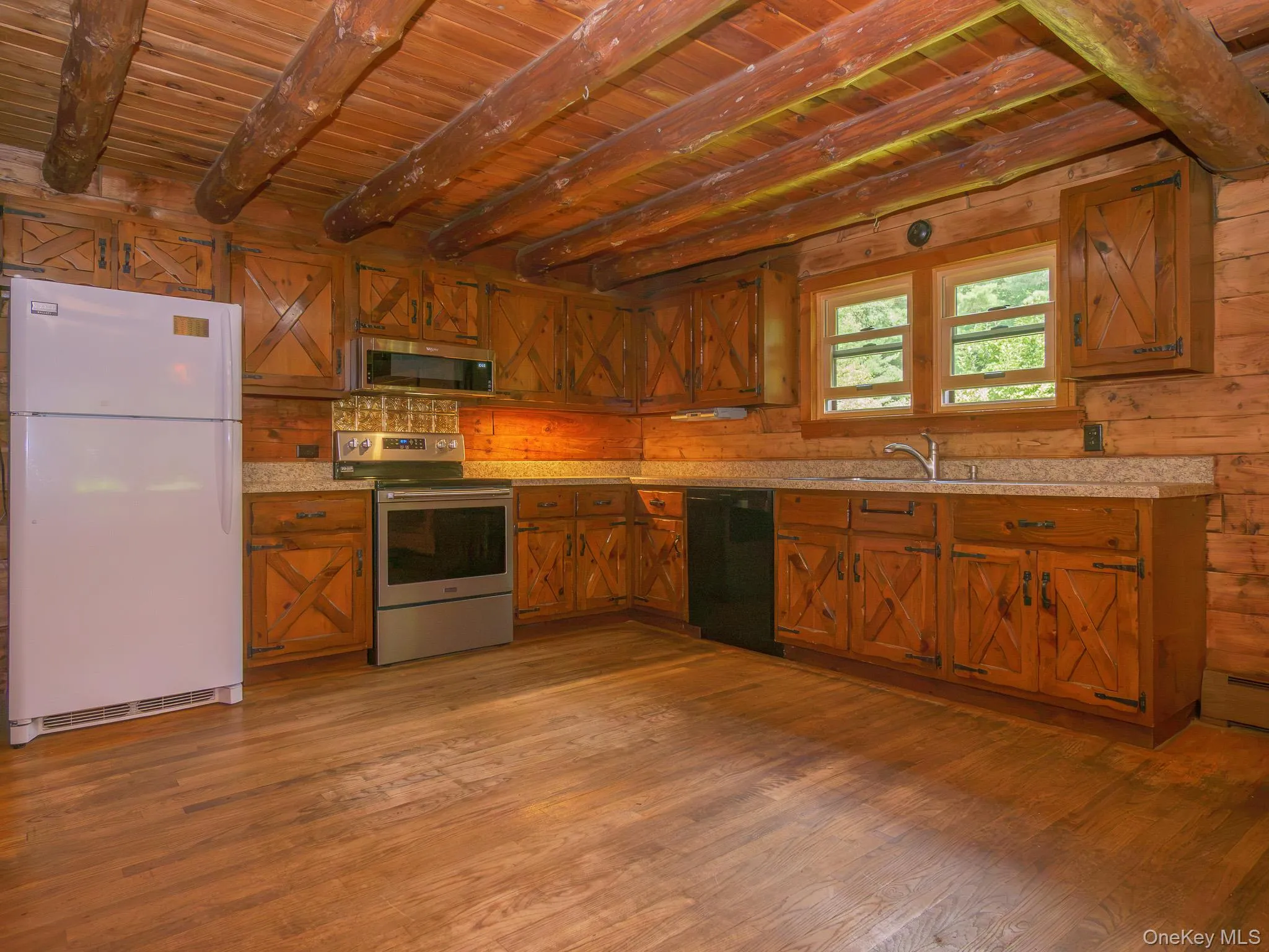 Eat in kitchen Eat in kitchen
