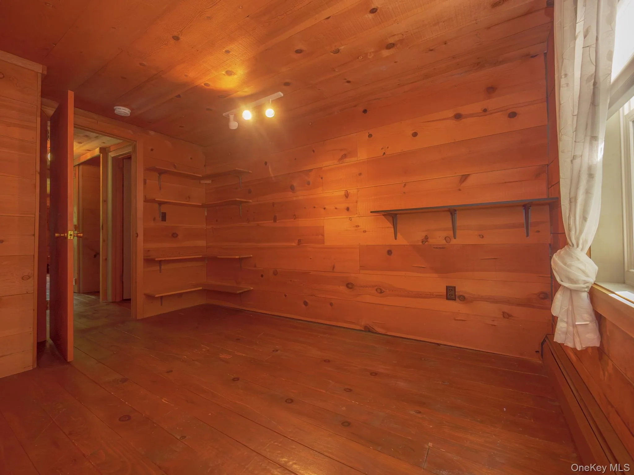 3rd bedroom 3rd bedroom