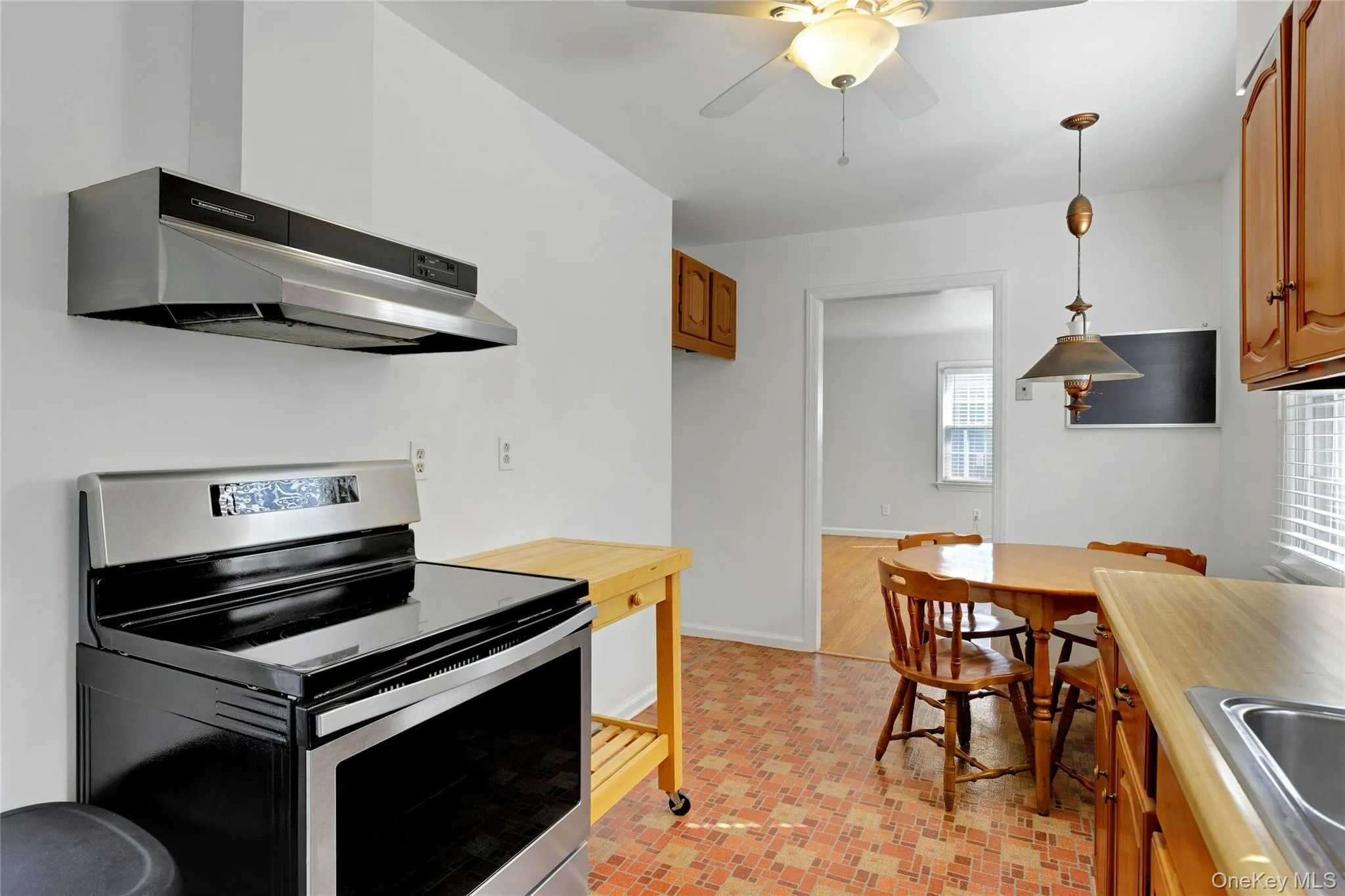 4 Crescent Drive, Cortlandt, NY, 2 Bedrooms Bedrooms, 5 Rooms Rooms,1 BathroomBathrooms,Residential,For Rent,Crescent,0,1044725 4 Crescent Drive, Cortlandt, NY, 2 Bedrooms Bedrooms, 5 Rooms Rooms,1 BathroomBathrooms,Residential,For Rent,Crescent,0,1044725