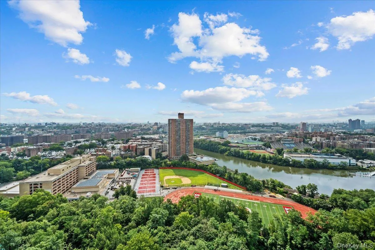 555 KAPPOCK, New York, NY, 3 Bedrooms Bedrooms, 7 Rooms Rooms,2 BathroomsBathrooms,Residential,For Rent,KAPPOCK,0,1044735 555 KAPPOCK, New York, NY, 3 Bedrooms Bedrooms, 7 Rooms Rooms,2 BathroomsBathrooms,Residential,For Rent,KAPPOCK,0,1044735