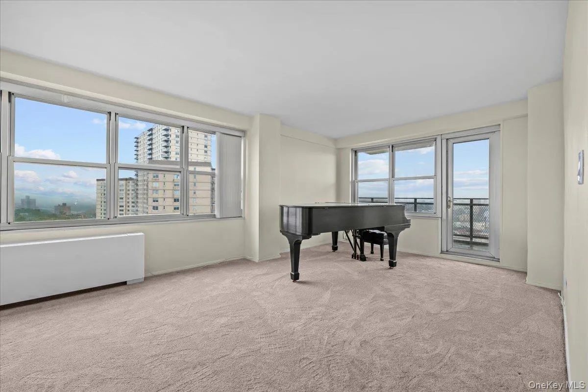 555 KAPPOCK, New York, NY, 3 Bedrooms Bedrooms, 7 Rooms Rooms,2 BathroomsBathrooms,Residential,For Rent,KAPPOCK,0,1044735 555 KAPPOCK, New York, NY, 3 Bedrooms Bedrooms, 7 Rooms Rooms,2 BathroomsBathrooms,Residential,For Rent,KAPPOCK,0,1044735