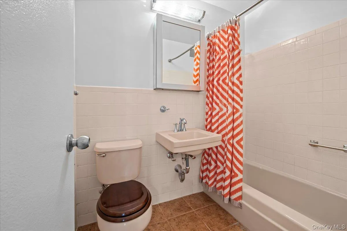 555 KAPPOCK, New York, NY, 3 Bedrooms Bedrooms, 7 Rooms Rooms,2 BathroomsBathrooms,Residential,For Rent,KAPPOCK,0,1044735 555 KAPPOCK, New York, NY, 3 Bedrooms Bedrooms, 7 Rooms Rooms,2 BathroomsBathrooms,Residential,For Rent,KAPPOCK,0,1044735