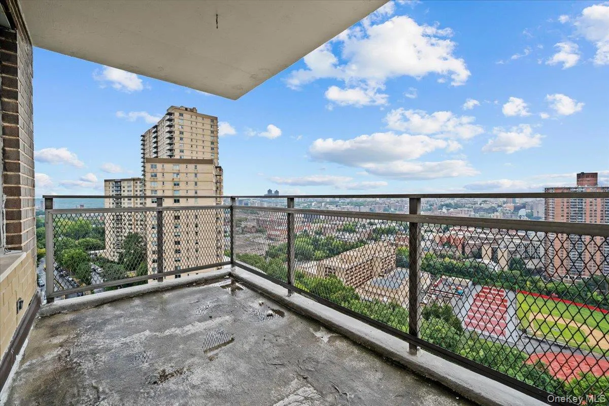 555 KAPPOCK, New York, NY, 3 Bedrooms Bedrooms, 7 Rooms Rooms,2 BathroomsBathrooms,Residential,For Rent,KAPPOCK,0,1044735 555 KAPPOCK, New York, NY, 3 Bedrooms Bedrooms, 7 Rooms Rooms,2 BathroomsBathrooms,Residential,For Rent,KAPPOCK,0,1044735