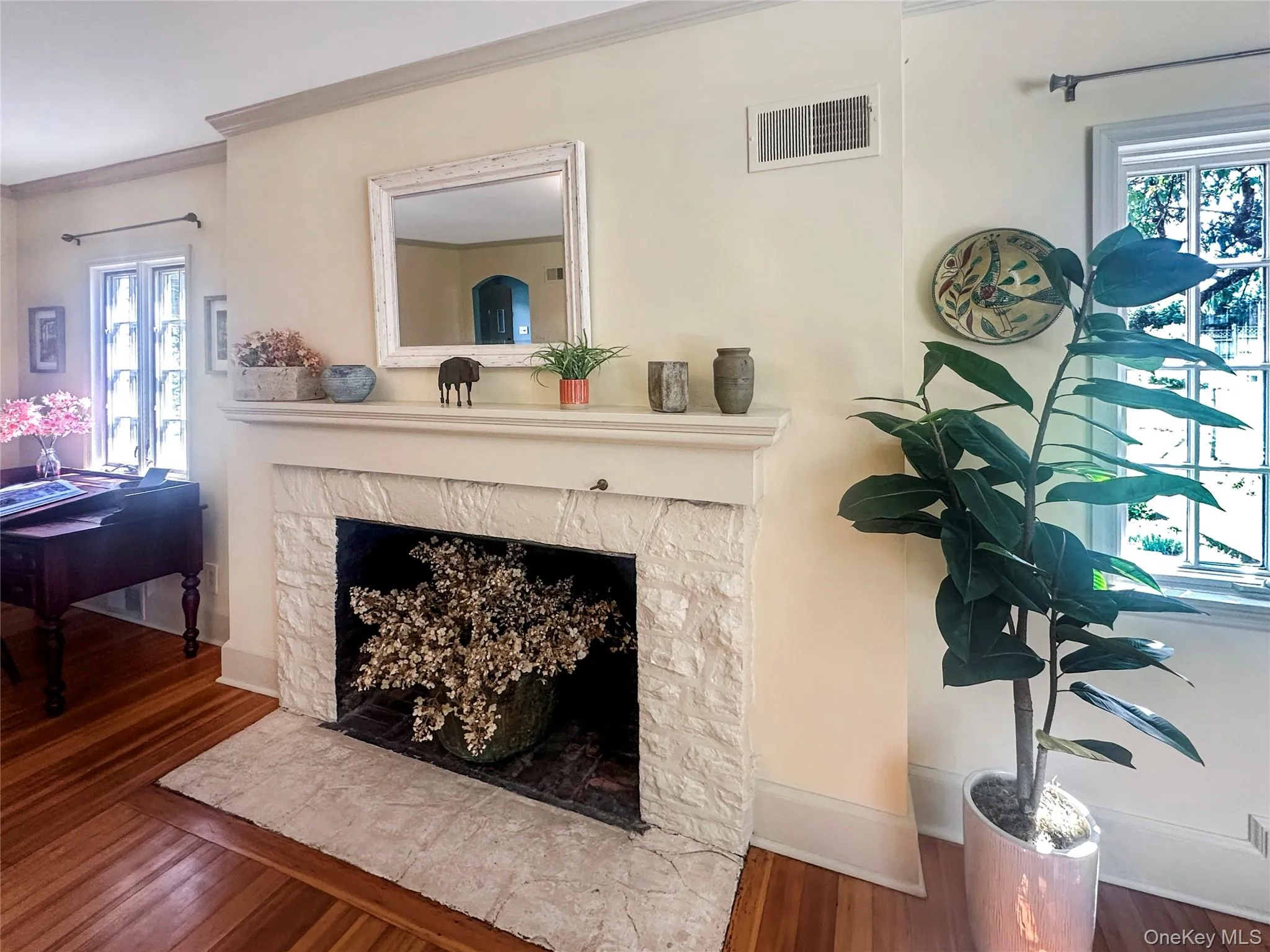 75 Valentine Avenue, Kingston, NY, 3 Bedrooms Bedrooms, 8 Rooms Rooms,2 BathroomsBathrooms,Residential,For Rent,Valentine,0,1044737 75 Valentine Avenue, Kingston, NY, 3 Bedrooms Bedrooms, 8 Rooms Rooms,2 BathroomsBathrooms,Residential,For Rent,Valentine,0,1044737