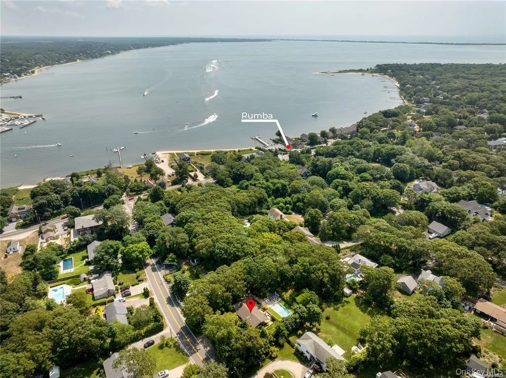 102 Fanning Avenue, Southampton, NY, 3 Bedrooms Bedrooms, 8 Rooms Rooms,2 BathroomsBathrooms,Residential Lease,For Rent,Fanning,0,1044742 102 Fanning Avenue, Southampton, NY, 3 Bedrooms Bedrooms, 8 Rooms Rooms,2 BathroomsBathrooms,Residential Lease,For Rent,Fanning,0,1044742