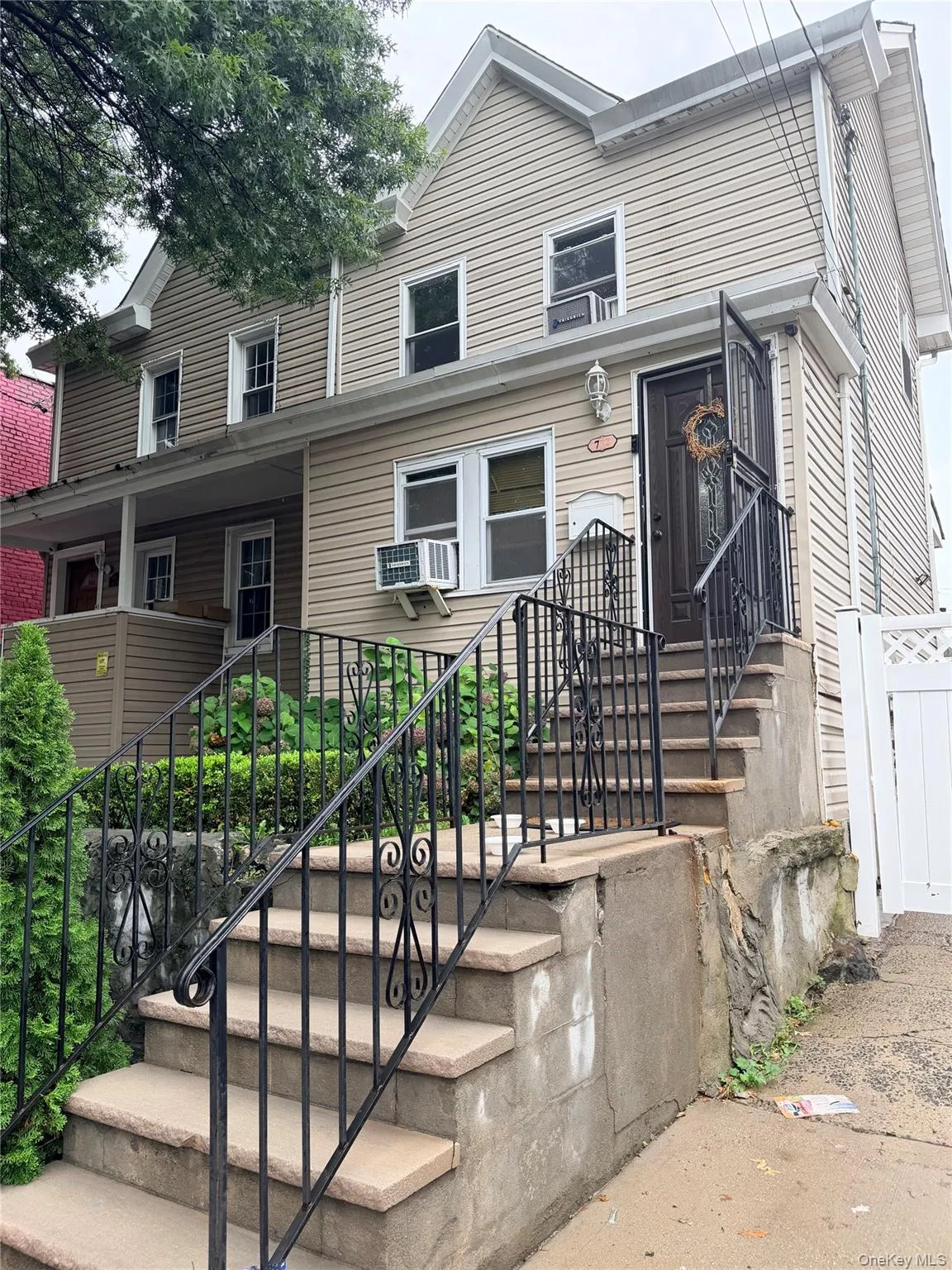 752 222nd Street, New York, NY, 4 Bedrooms Bedrooms, 5 Rooms Rooms,2 BathroomsBathrooms,Residential,For Rent,222nd,0,1044743 752 222nd Street, New York, NY, 4 Bedrooms Bedrooms, 5 Rooms Rooms,2 BathroomsBathrooms,Residential,For Rent,222nd,0,1044743